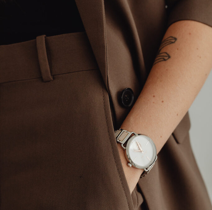 Why Wearing a Wristwatch is a Smart Move in Today’s Tech Savvy World