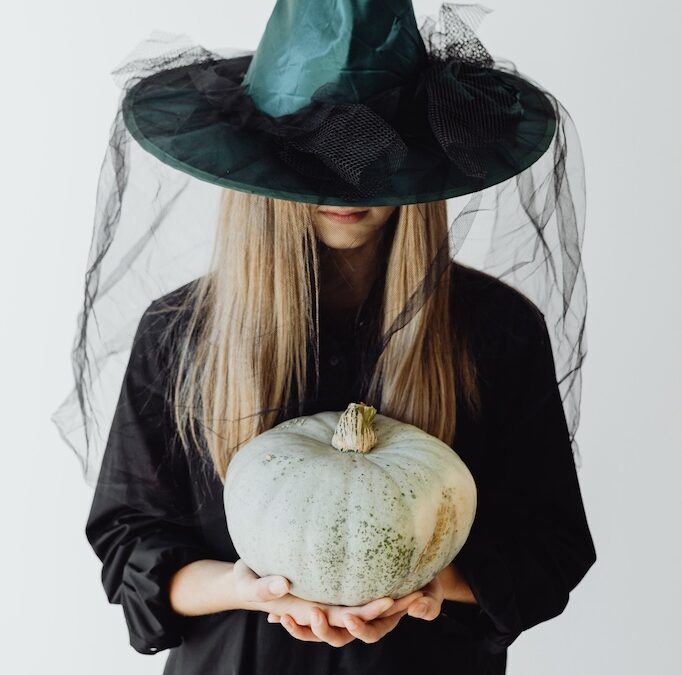 31 Easy Halloween Costume Ideas You Can Find in Your Home